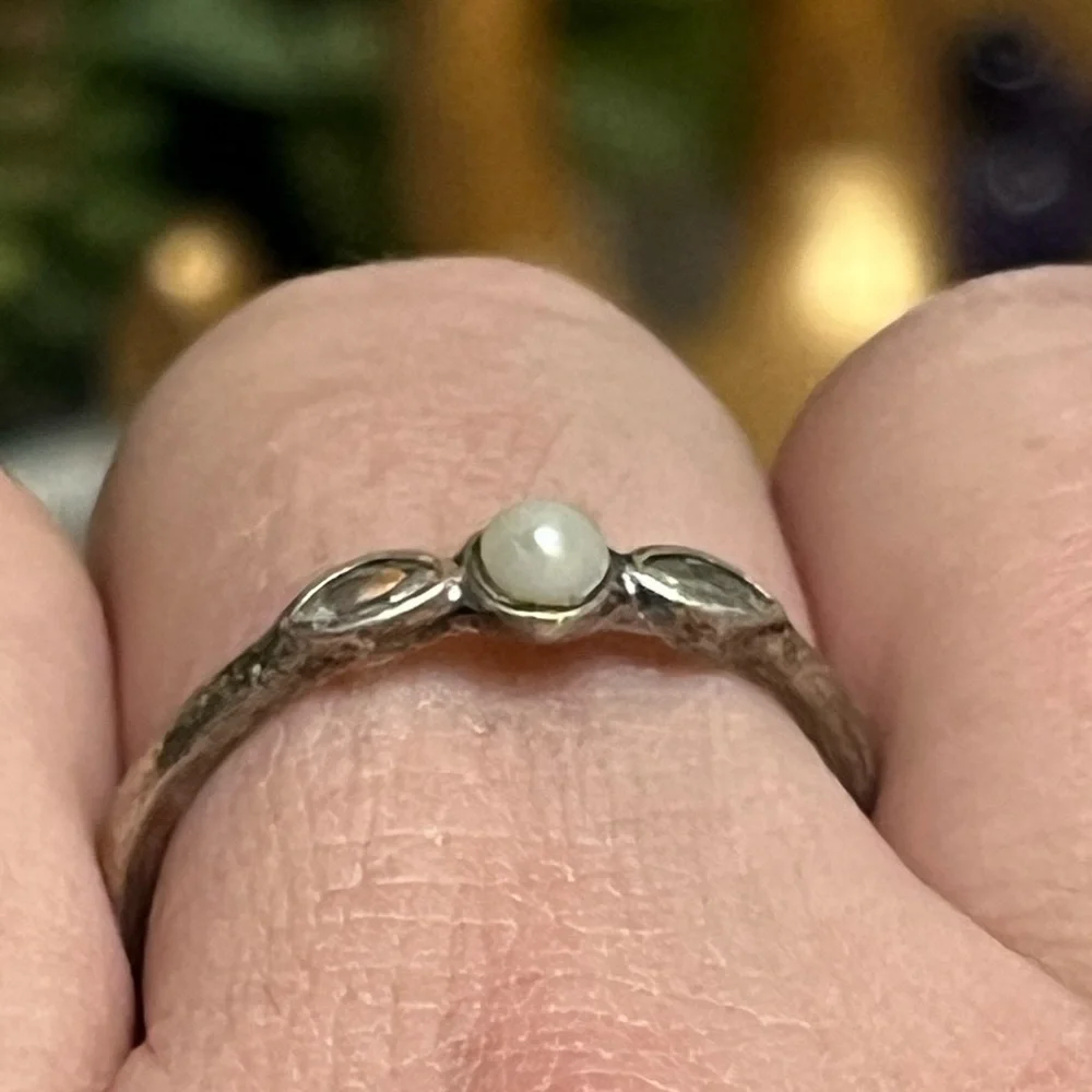 Pandora Sterling Pearl Ring - Picture 7 of 13